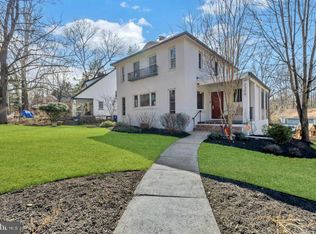 2300 Crest Rd, Baltimore, MD 21209