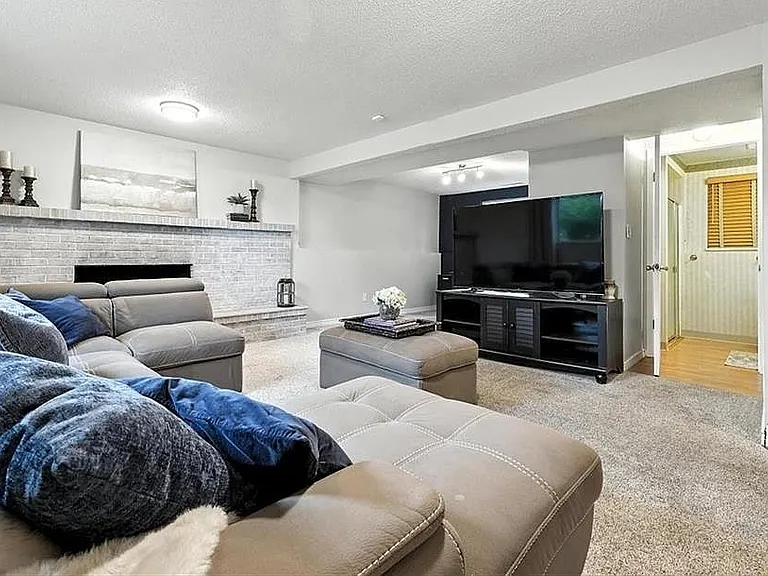 1538 W Owen Cir — Photo 4