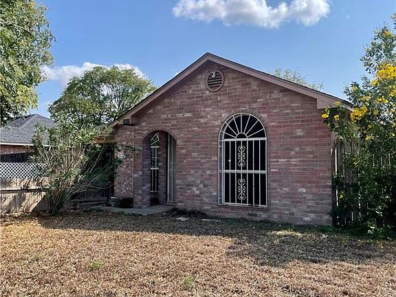 2nd image of 2807 Honolulu Dr
