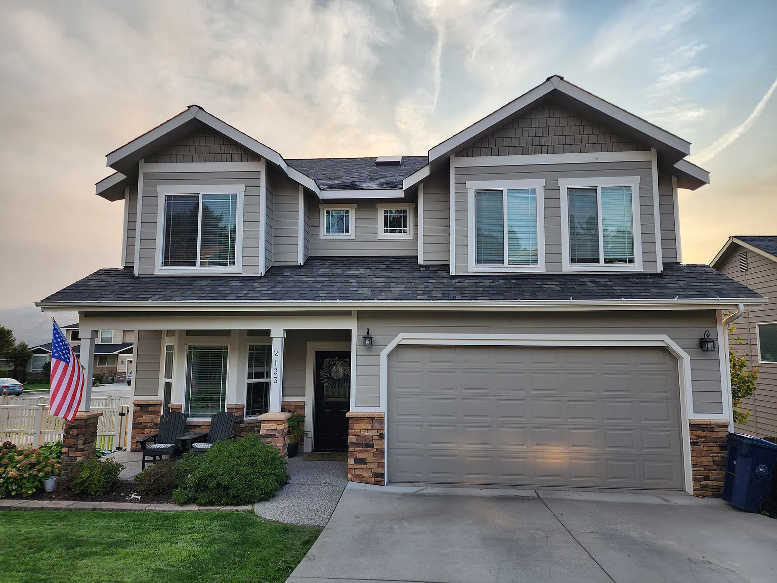 4 bed, 2.5 bath, 2508 sqft, $3,200 — Photo 2