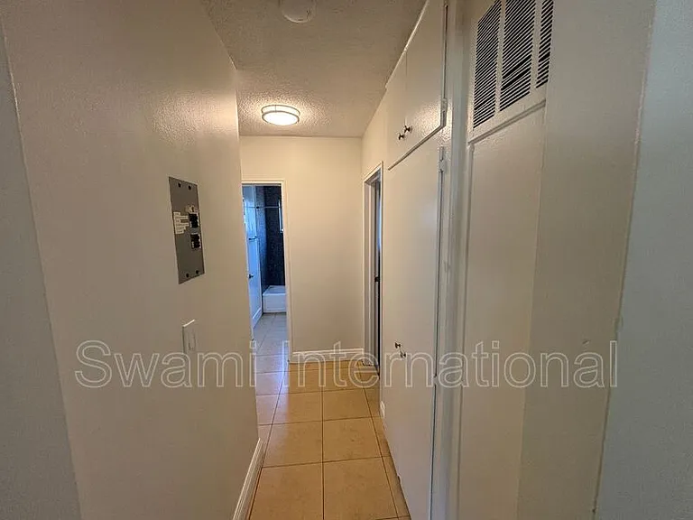 2804 W El Segundo Blvd #8 — Photo 7