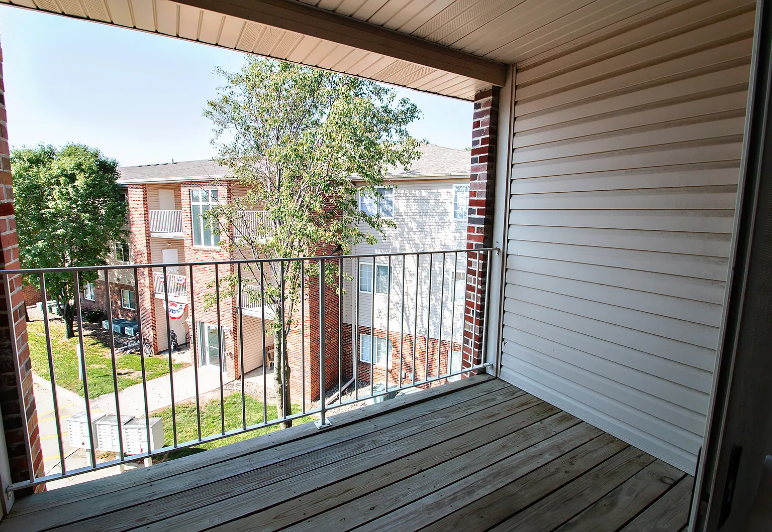 Deerfield Apartments — Photo 4