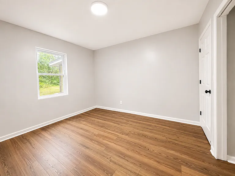 3348 Commonwealth Ave — Photo 14
