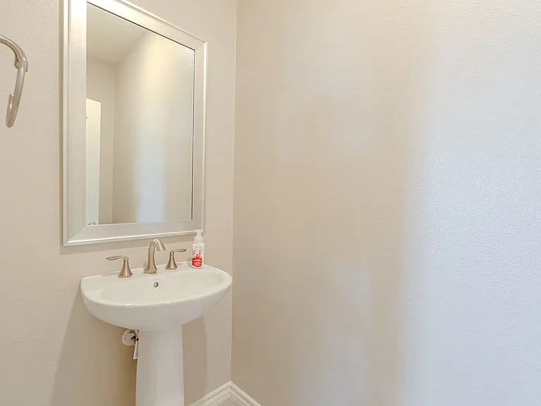 33850 Flood St — Photo 30