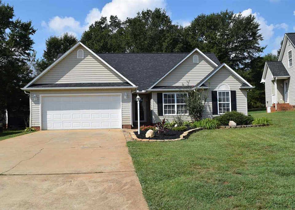 1st image of 542 Plantation Creek Dr