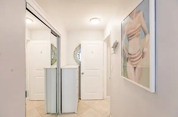 2 bed, 864 sqft, $9,000 — Photo 3