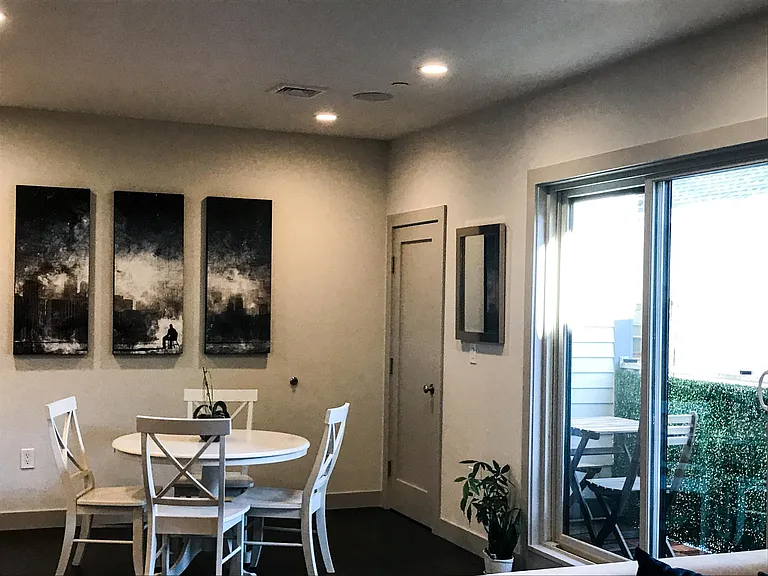 309 E St #24 — Photo 9