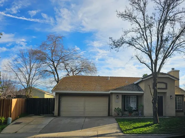 209 Henderson Ct, Roseville, CA 95747