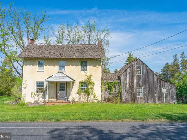 495 Ridge Rd, Tylersport, PA 18971