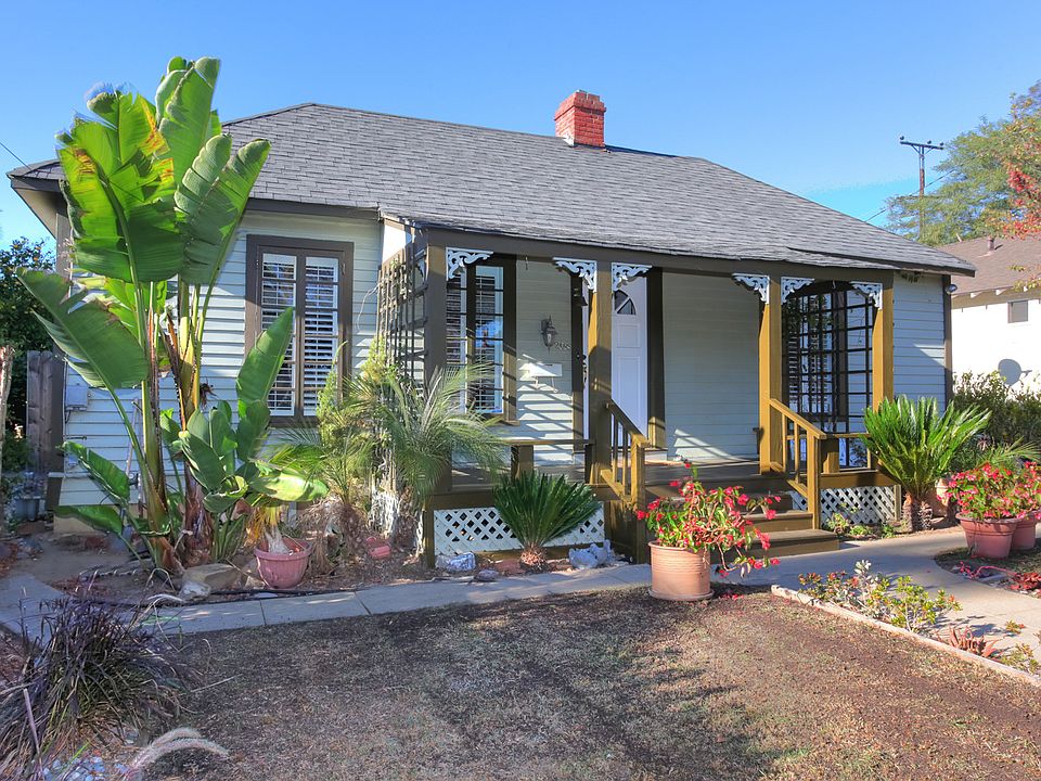 1st image of 208 W Valerio St