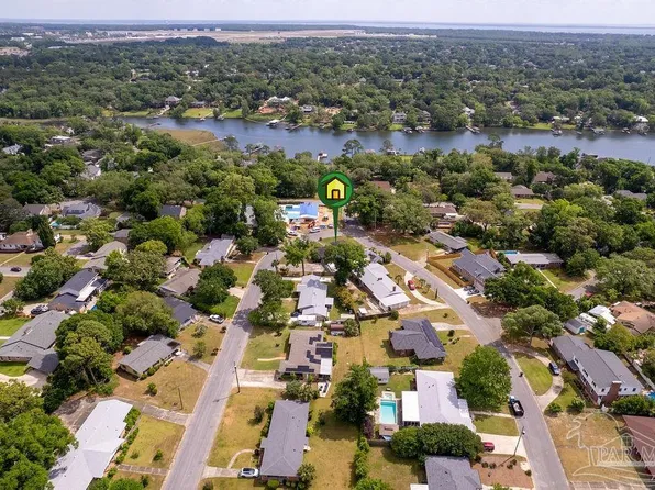 1227 Barcia Dr, Pensacola, FL 32503