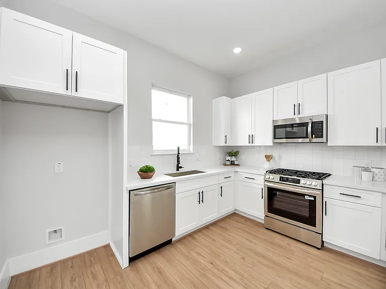 4814 Cochran St — Photo 18