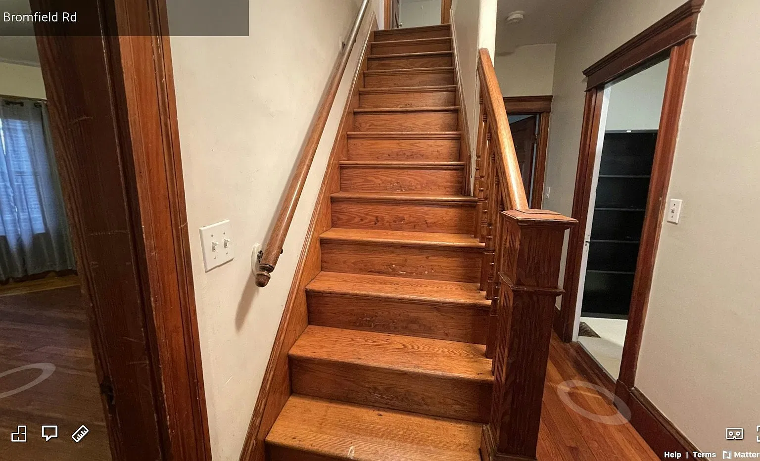 Stairs to two upstairs bedroom