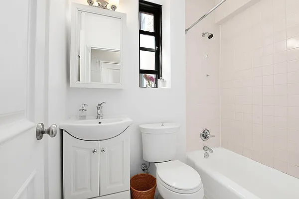 Sold by Corcoran | media 14