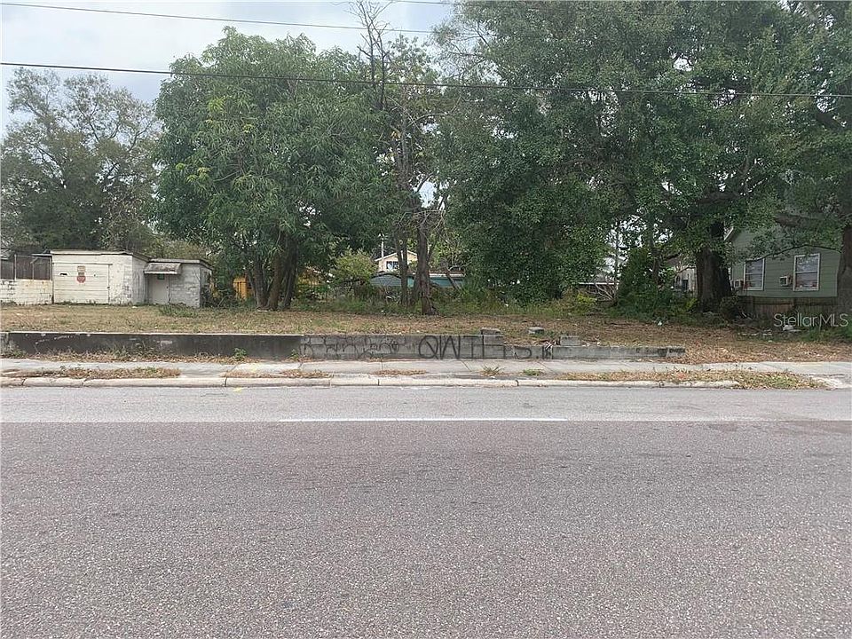 1st image of 3011 N 15th St