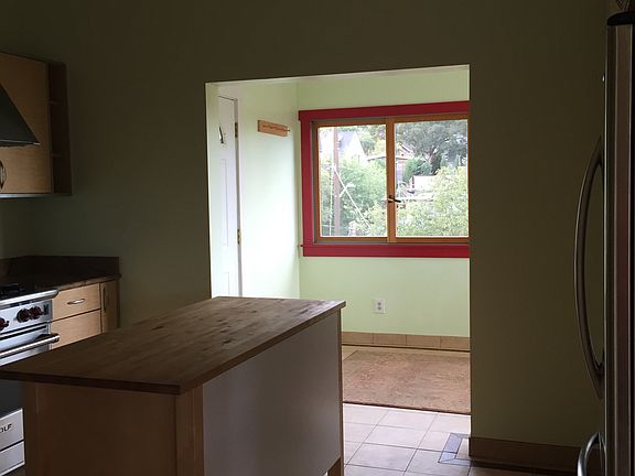 5th image of 2725 Nob Hill Ave N