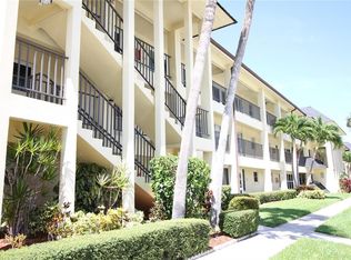 4700 Cove Cir APT 102, Saint Petersburg, FL 33708