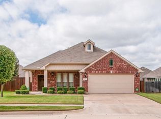 1306 Fox Glen Trl, Mansfield, TX 76063