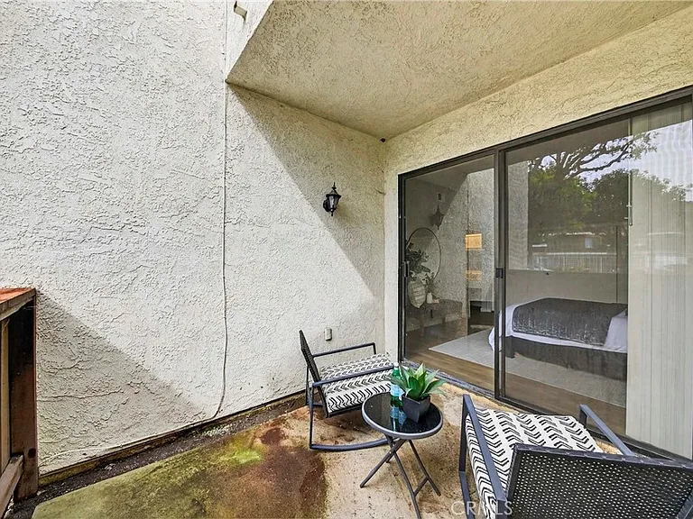 8615 Meadow Brook Ave #101 — Photo 17