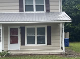 102 Country Ct, Darlington, SC 29532