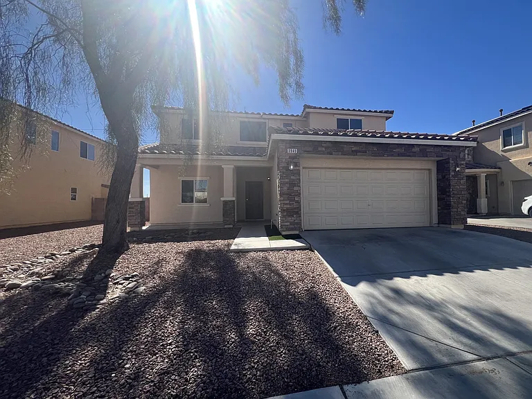 3545 Tertulia Ave — Photo 2