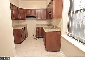 1734 W Diamond St #2 — Photo 7