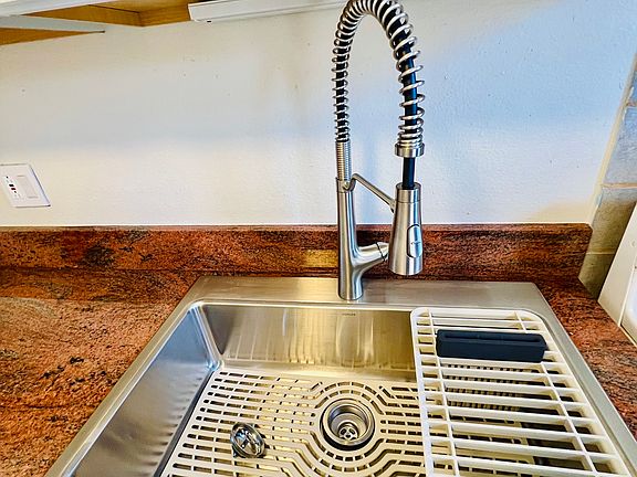 3rd image of 404 Georgia St SE APT C
