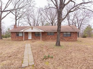 7000 Garrett Trl, Mountainburg, AR 72946