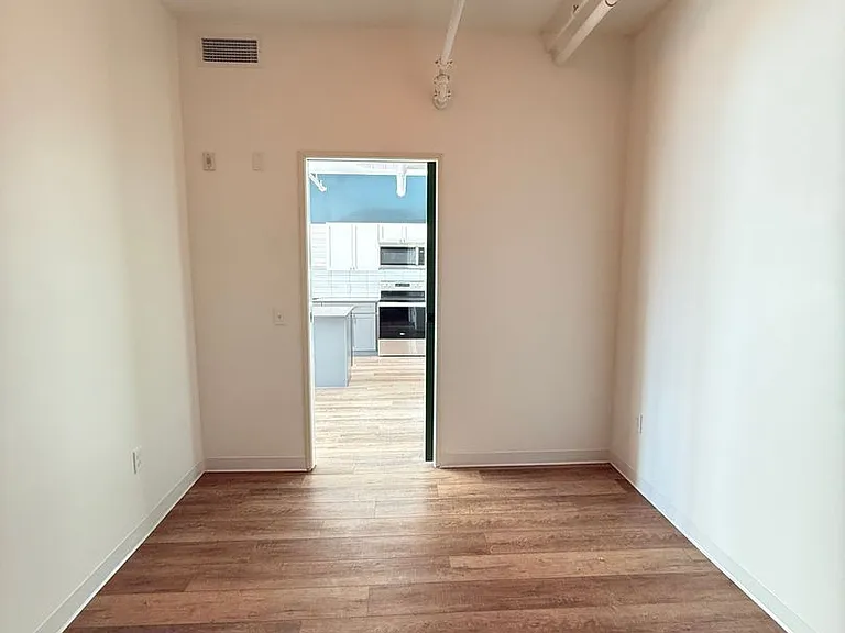 1709 FIFTH AVE — Photo 118