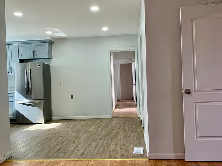 336 Scranton Ave #1 — Photo 10