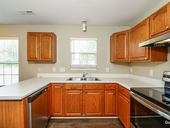 2nd image of 2610 Chadbury Dr
