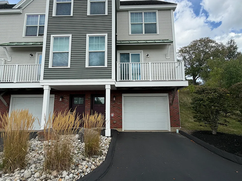 20 Heron Cove Dr