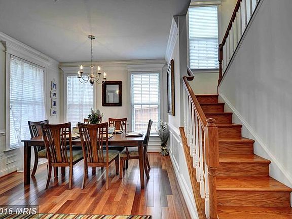 4th image of 3041 Moore Ln