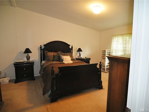 5th image of 26151 Calvary Ln NE