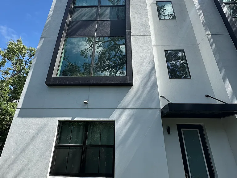 2851 W Gandy Blvd #11 — Photo 10
