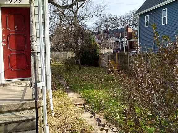 2nd image of 3927 Frisby St