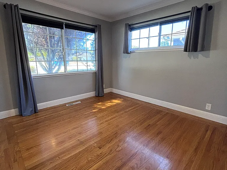 4992 Mattos Dr — Photo 18
