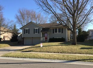 2115 NE Belvoir St, Lees Summit, MO 64086