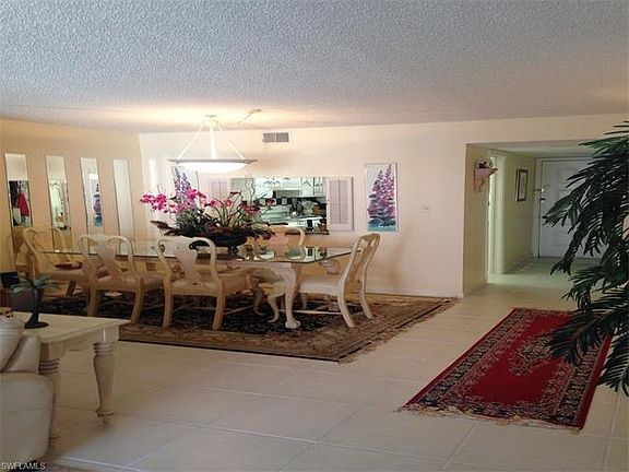 5th image of 9395 Pennsylvania Ave APT 31