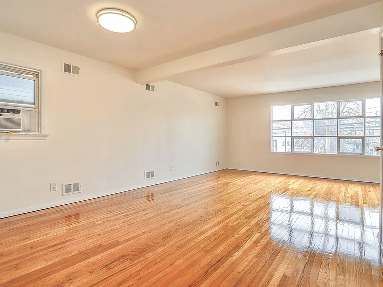 502 Avenue E #2 — Photo 5