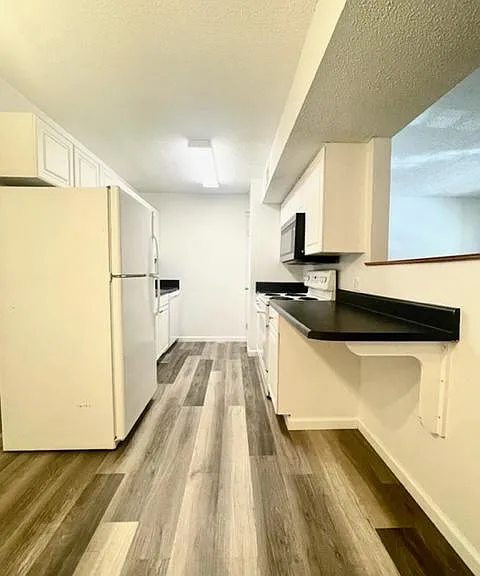 401 N Cromwell Rd #T1 — Photo 7