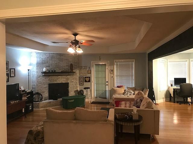 2nd image of 1315 Ute Cres