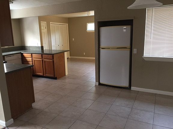 4th image of 7447 Poirier Way