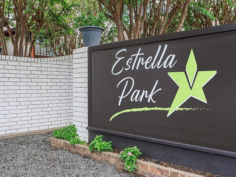Estrella Park Apartments — Photo 6