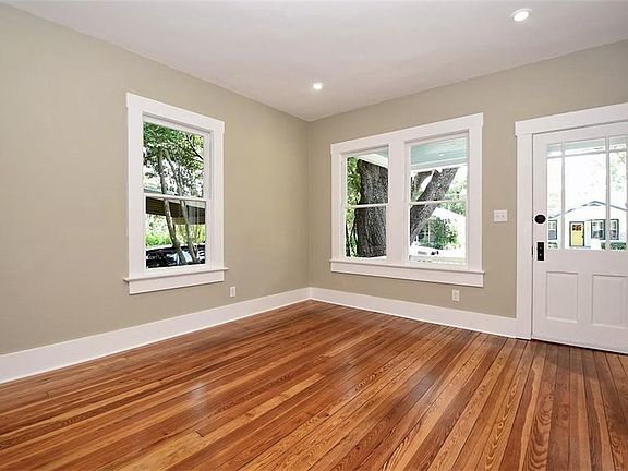 3rd image of 1907 Park Lake St