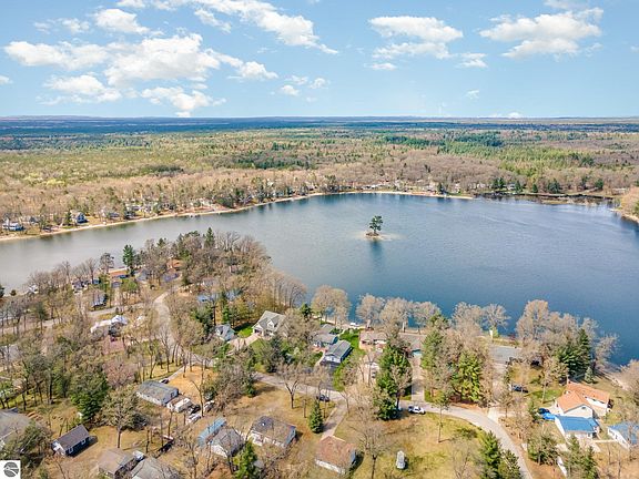 2nd image of 3653 Little Island Dr