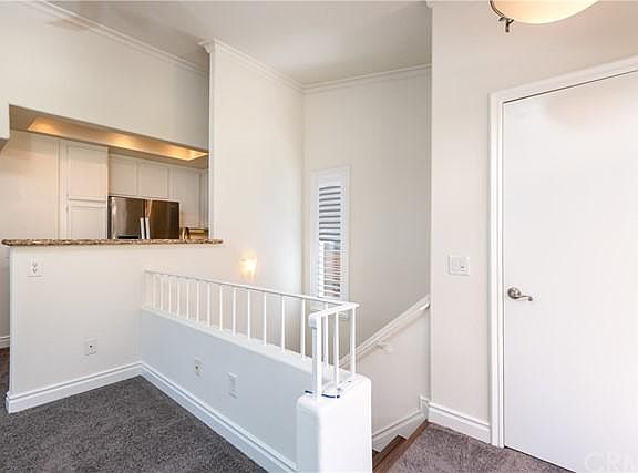 4th image of 14760 Moon Crest Ln Unit H