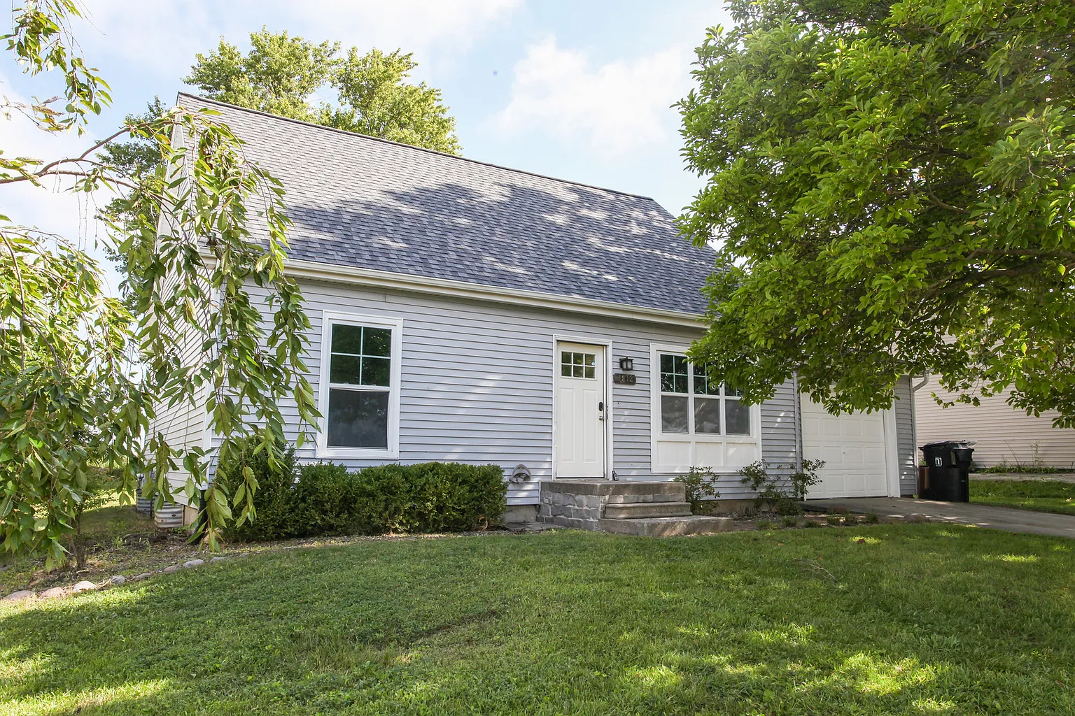 1812 Taft Dr photo 1