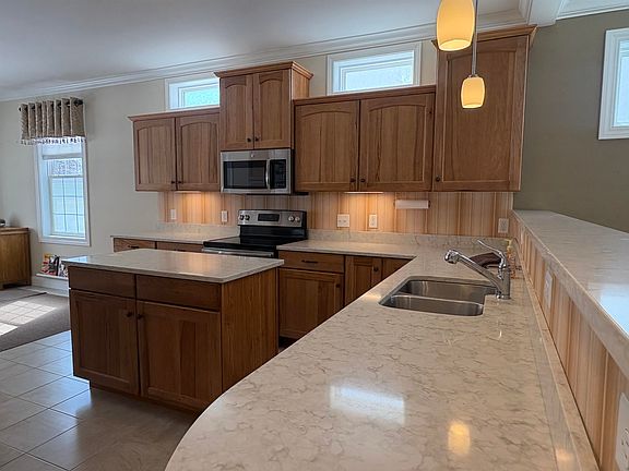 5th image of 65 Waterlefe Way