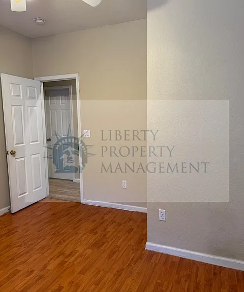 4705 Edgebrook Ave — Photo 9